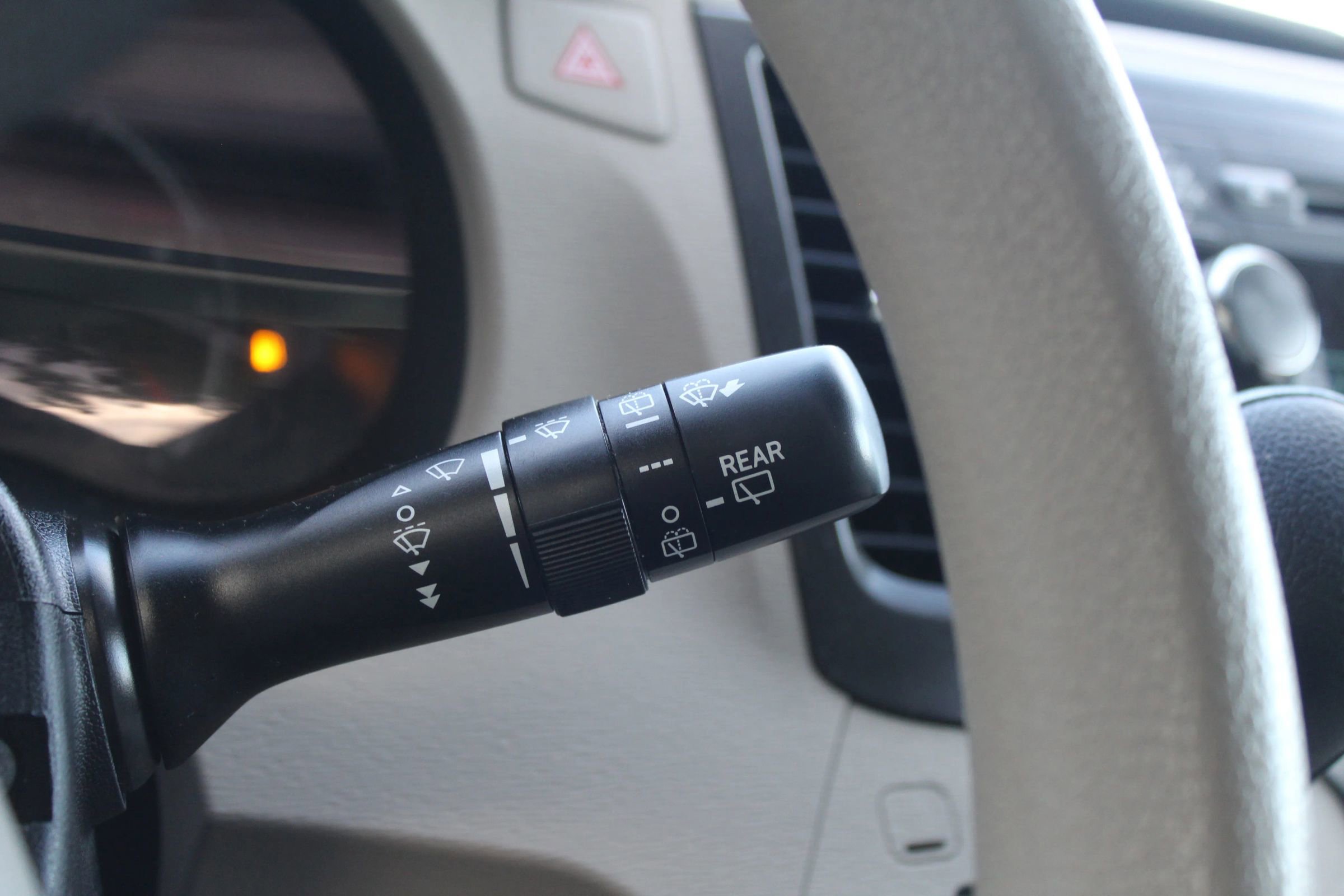 Used 2011 Toyota Sienna LE image 29