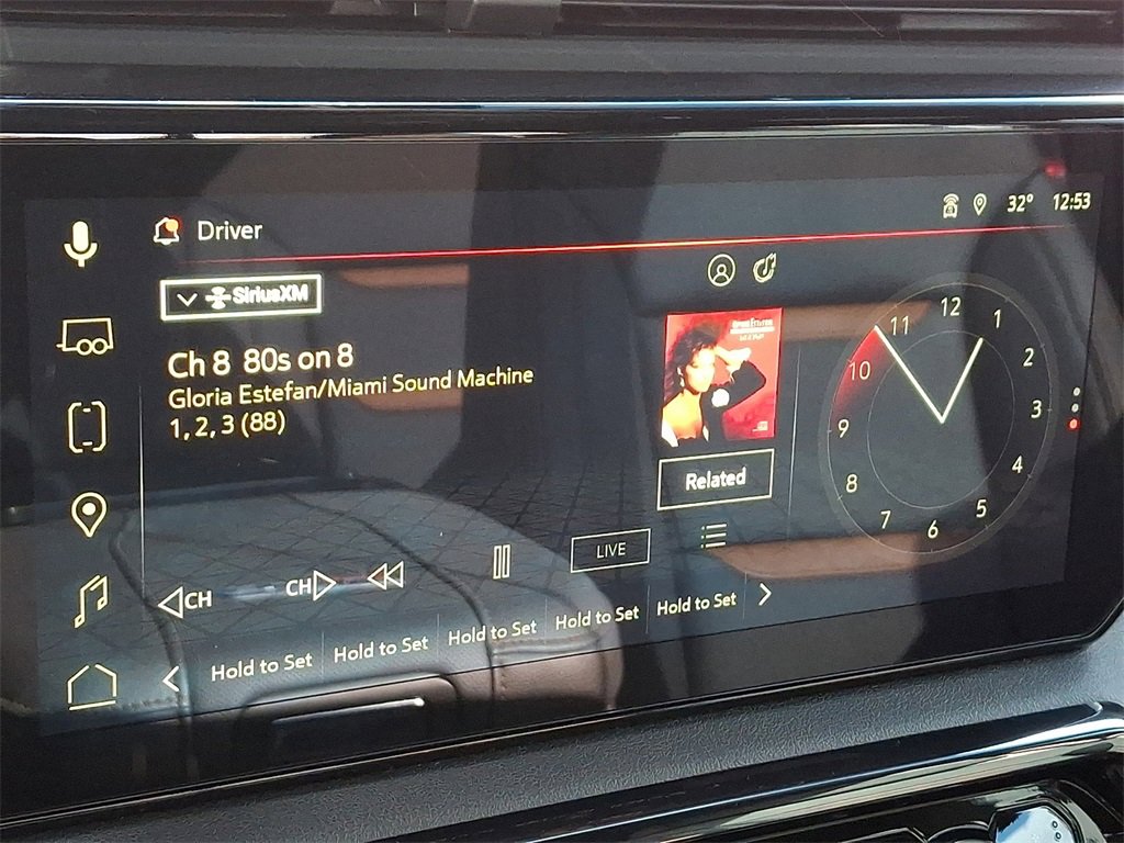 Used 2025 GMC Sierra 2500 AT4 w/ AT4 Preferred Package image 17