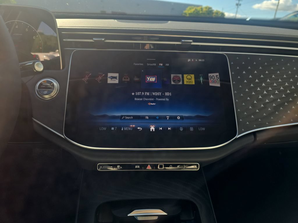 New 2026 Mercedes-Benz E 350 4MATIC Sedan image 18