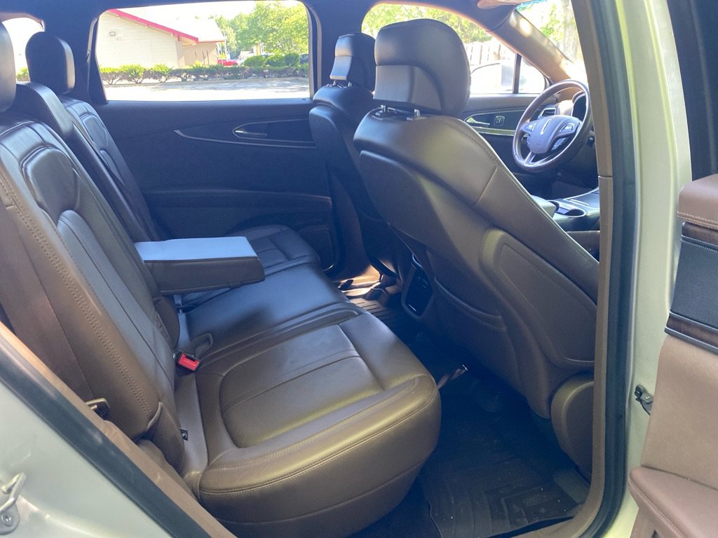 Used 2016 Lincoln MKX Reserve w/ Climate Package AWD/4WD image 22