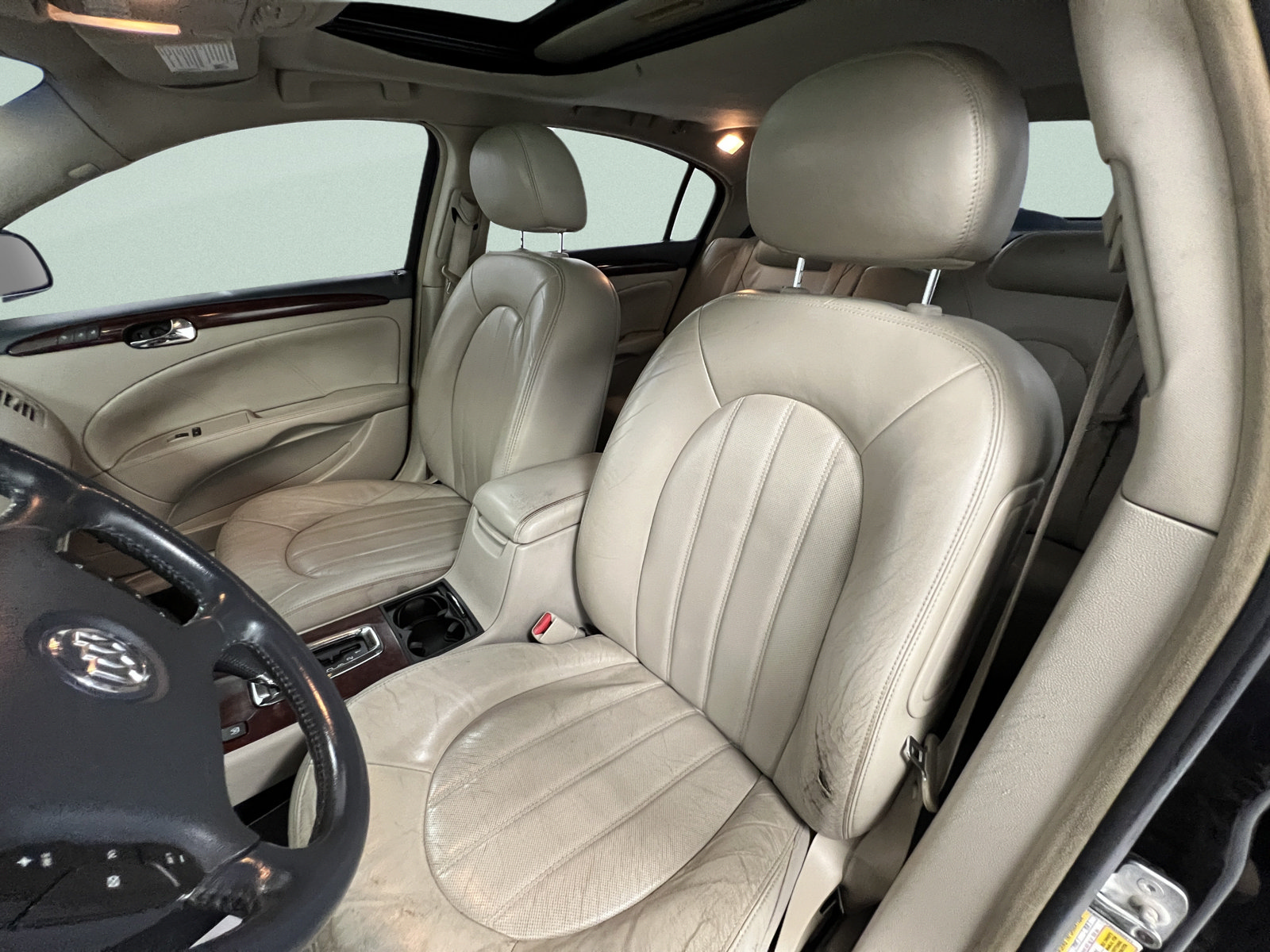 Used 2006 Buick Lucerne CXS w/ Driver Confidence Package FWD image 17