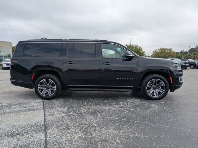 Used 2024 Jeep Wagoneer L Series II w/ Flexible Seating Group RWD image 3