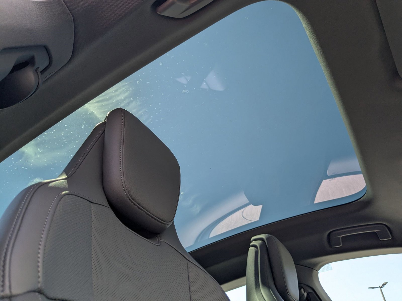 New 2025 Porsche Taycan image 29