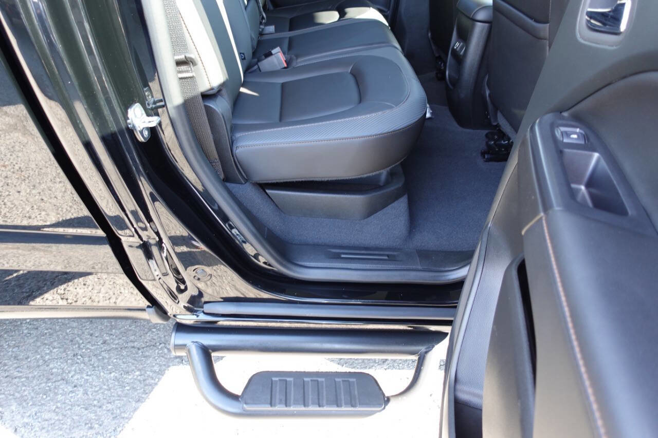Used 2022 GMC Canyon AT4 image 30