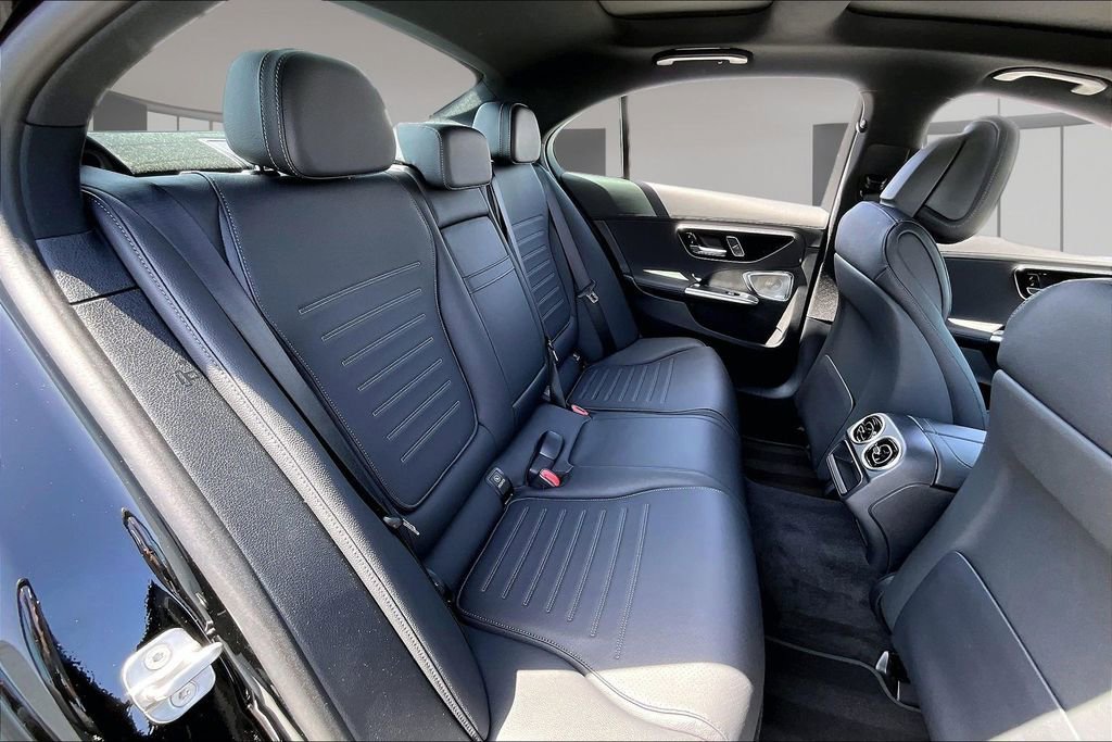 Used 2025 Mercedes-Benz C 300 Sedan image 23