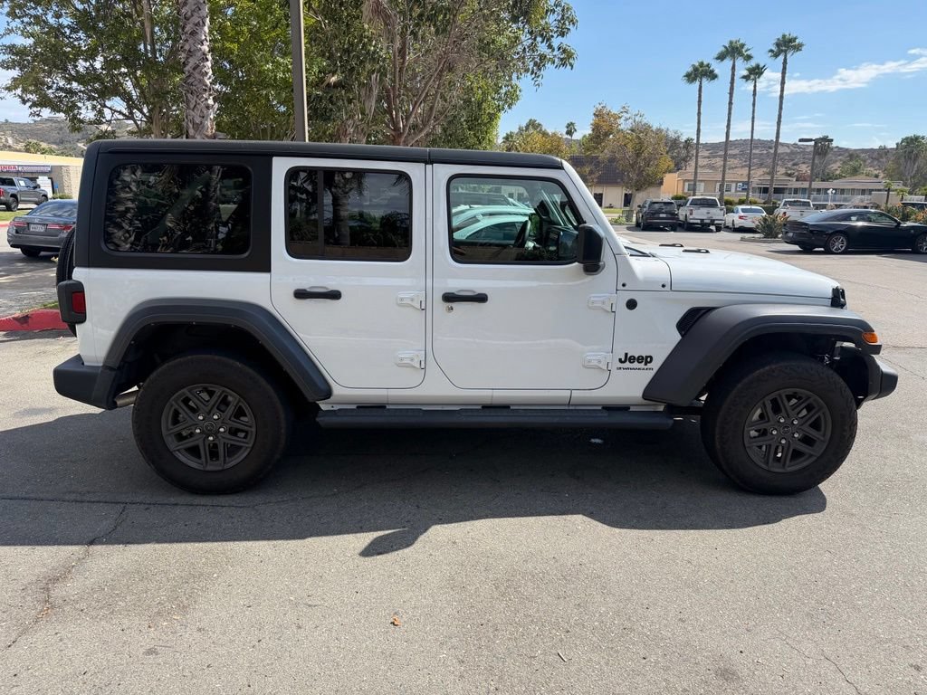 Used 2025 Jeep Wrangler Unlimited Sport AWD/4WD image 13