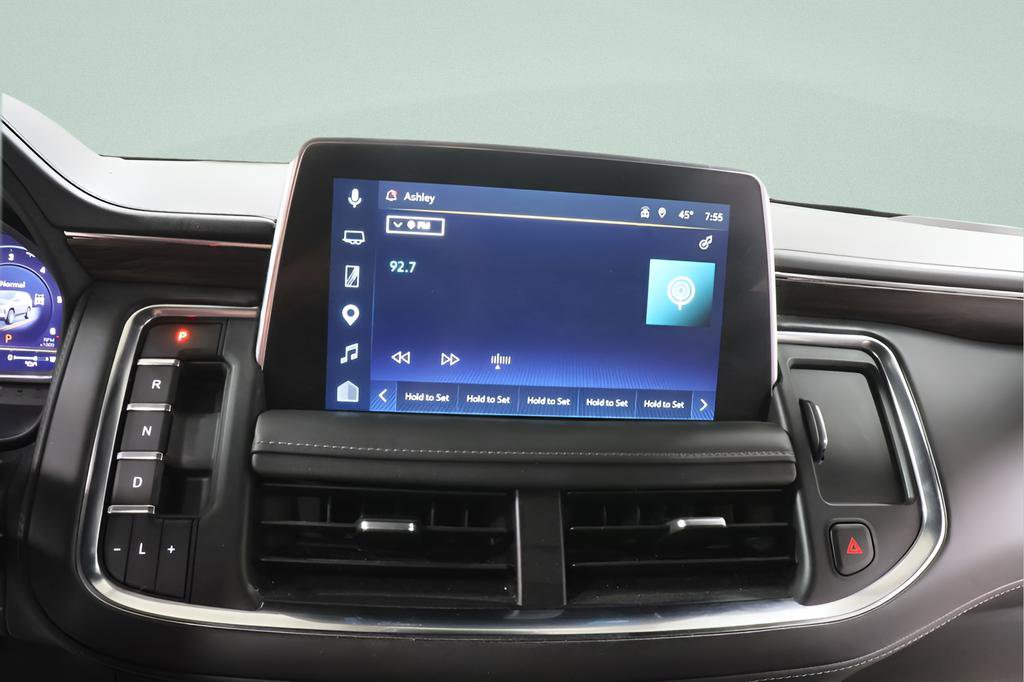 Used 2023 Chevrolet Suburban Z71 w/ Luxury Package AWD/4WD image 12