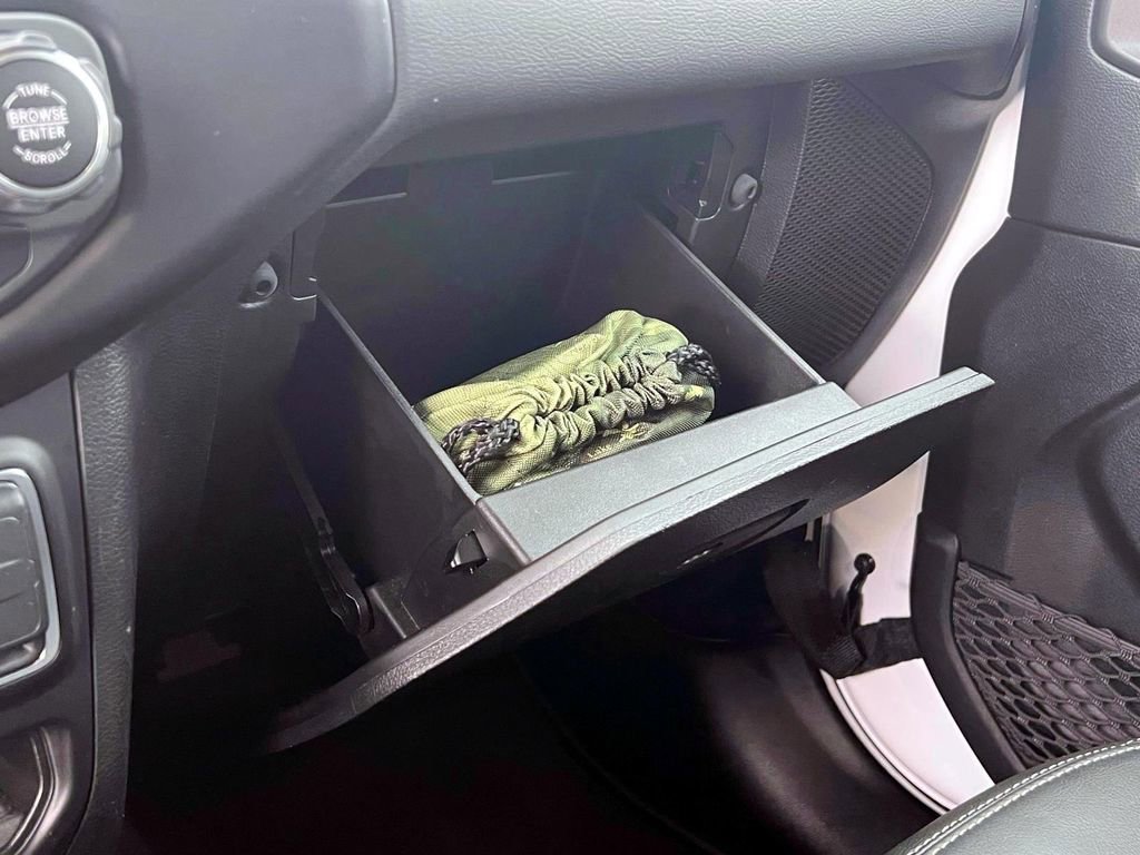 Used 2023 Jeep Wrangler Unlimited Sahara w/ Cold Weather Group image 25