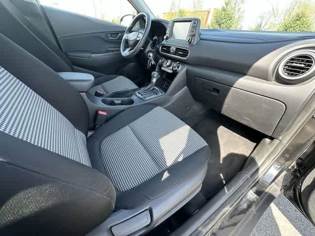Used 2021 Hyundai Kona SE AWD/4WD image 17