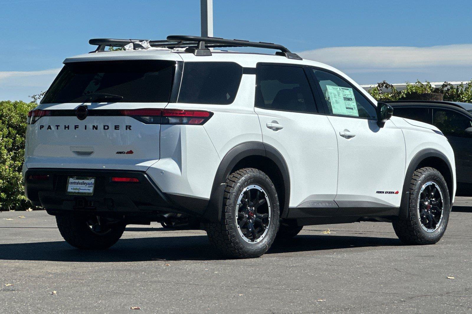 New 2026 Nissan Pathfinder Rock Creek w/ Rock Creek Premium Package AWD/4WD image 3
