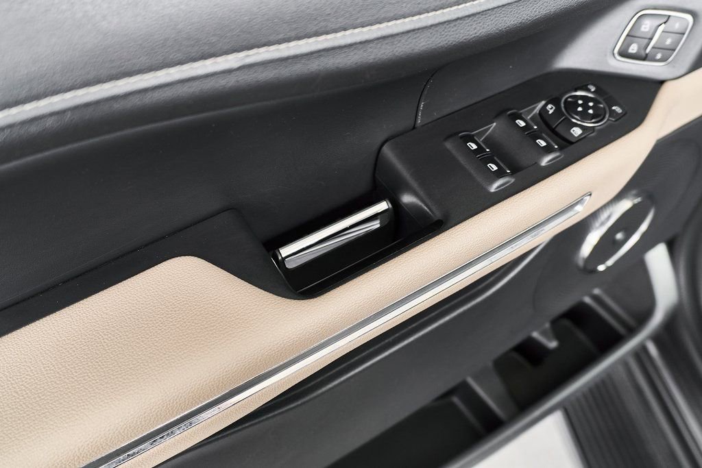 Used 2024 Ford Expedition Limited image 18