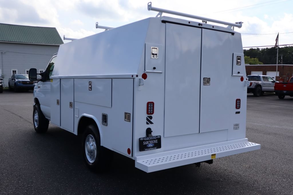 New 2026 Ford E-350 and Econoline 350 Super Duty w/ Power Equipment Group RWD image 16