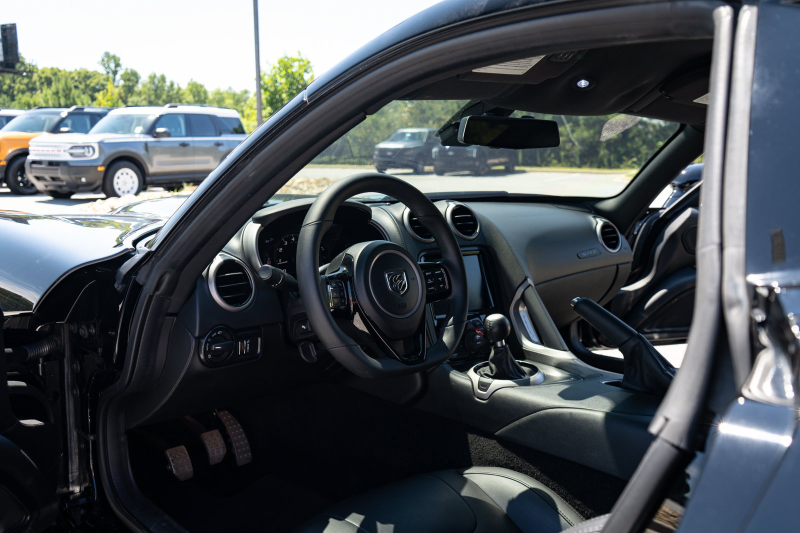 Used 2014 SRT Viper SRT-10 w/ Advanced Aerodynamics Package RWD image 35