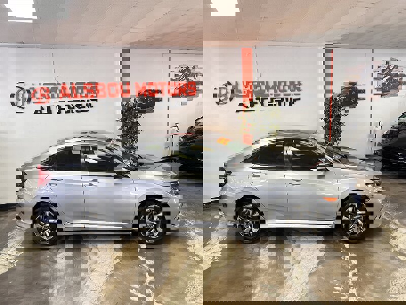 Used 2019 Honda Civic LX image 2