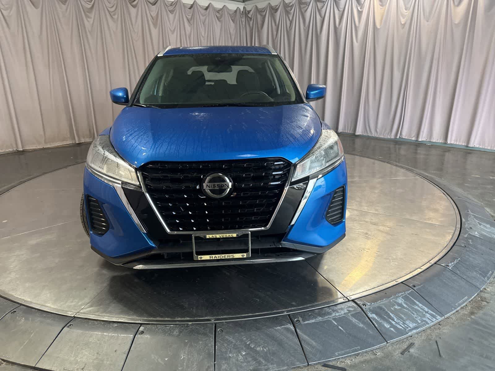 Used 2021 Nissan Kicks SV video 2