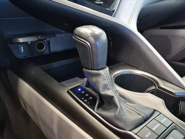 Used 2021 Toyota Camry XSE FWD image 13