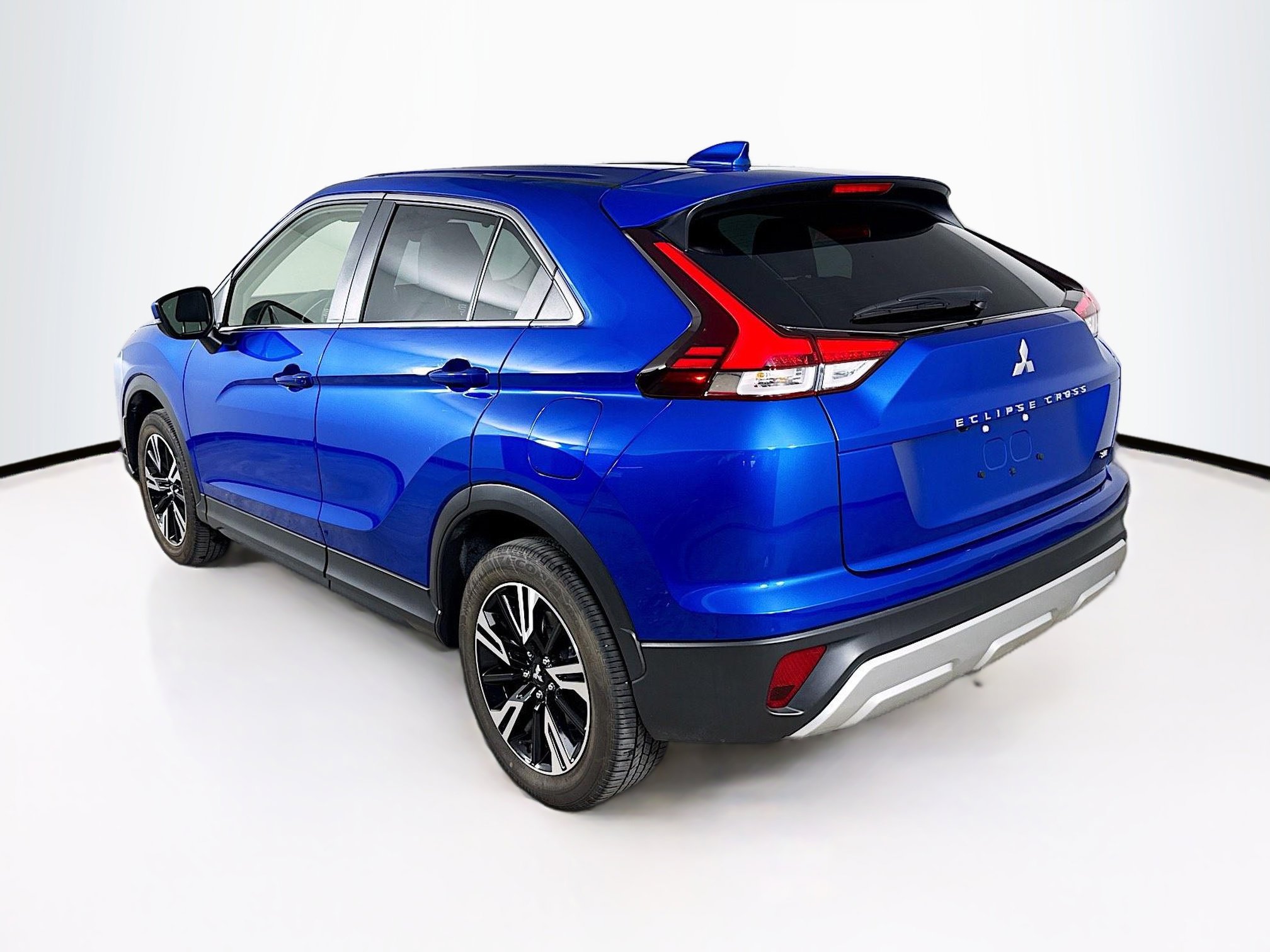 Used 2025 Mitsubishi Eclipse Cross SE image 30
