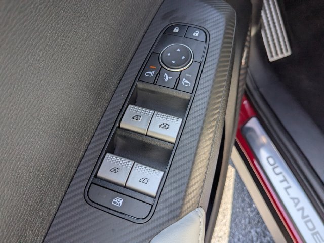 New 2026 Mitsubishi Outlander SEL FWD image 21