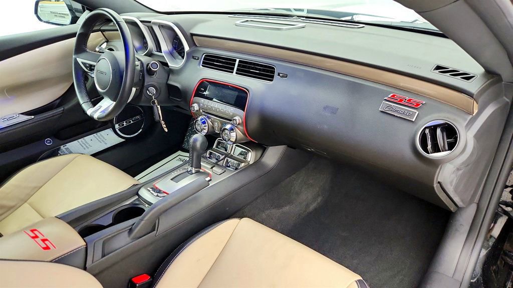 Used 2010 Chevrolet Camaro SS w/ RS Package image 24
