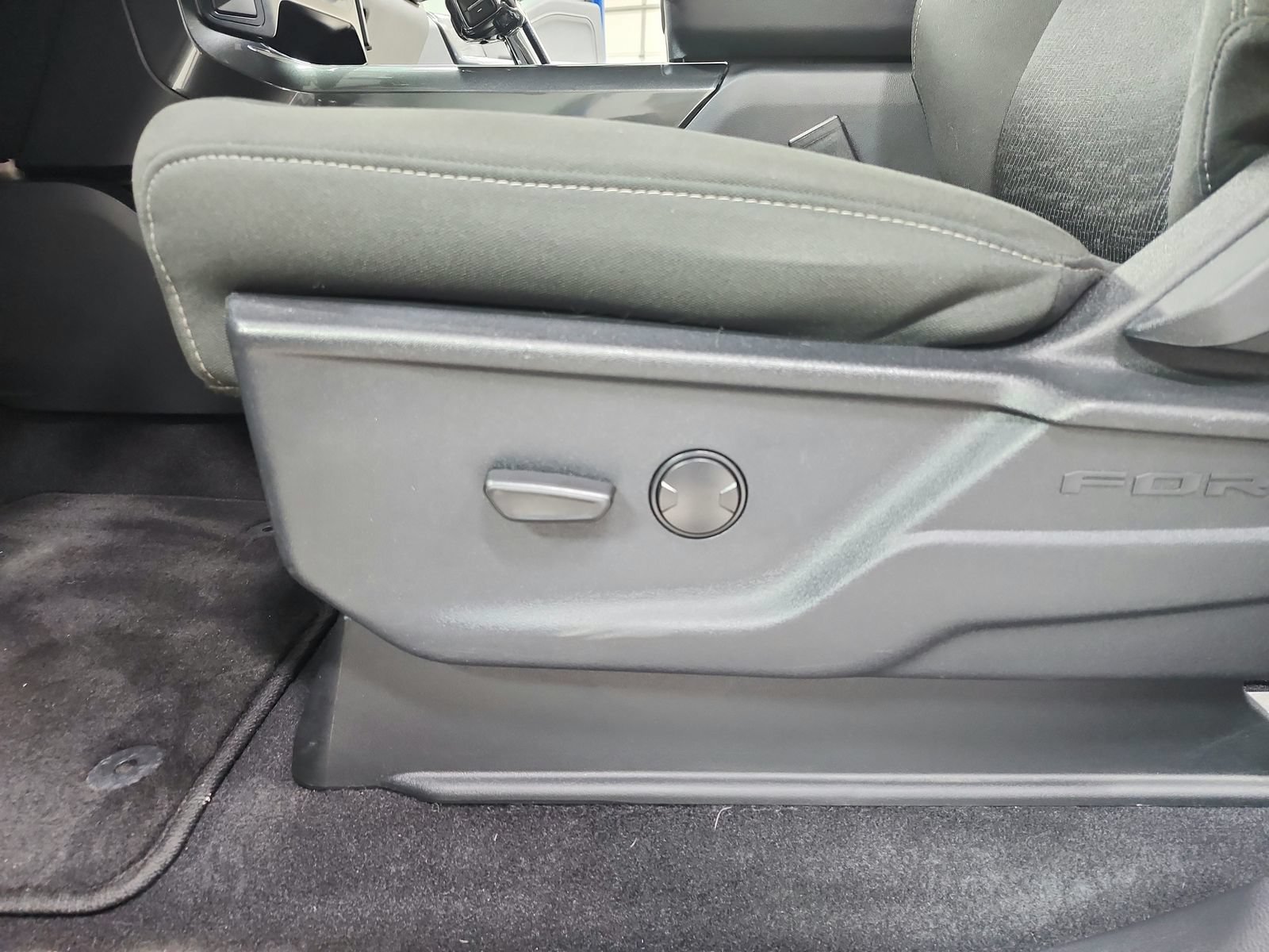 Used 2023 Ford F150 2WD SuperCrew image 21