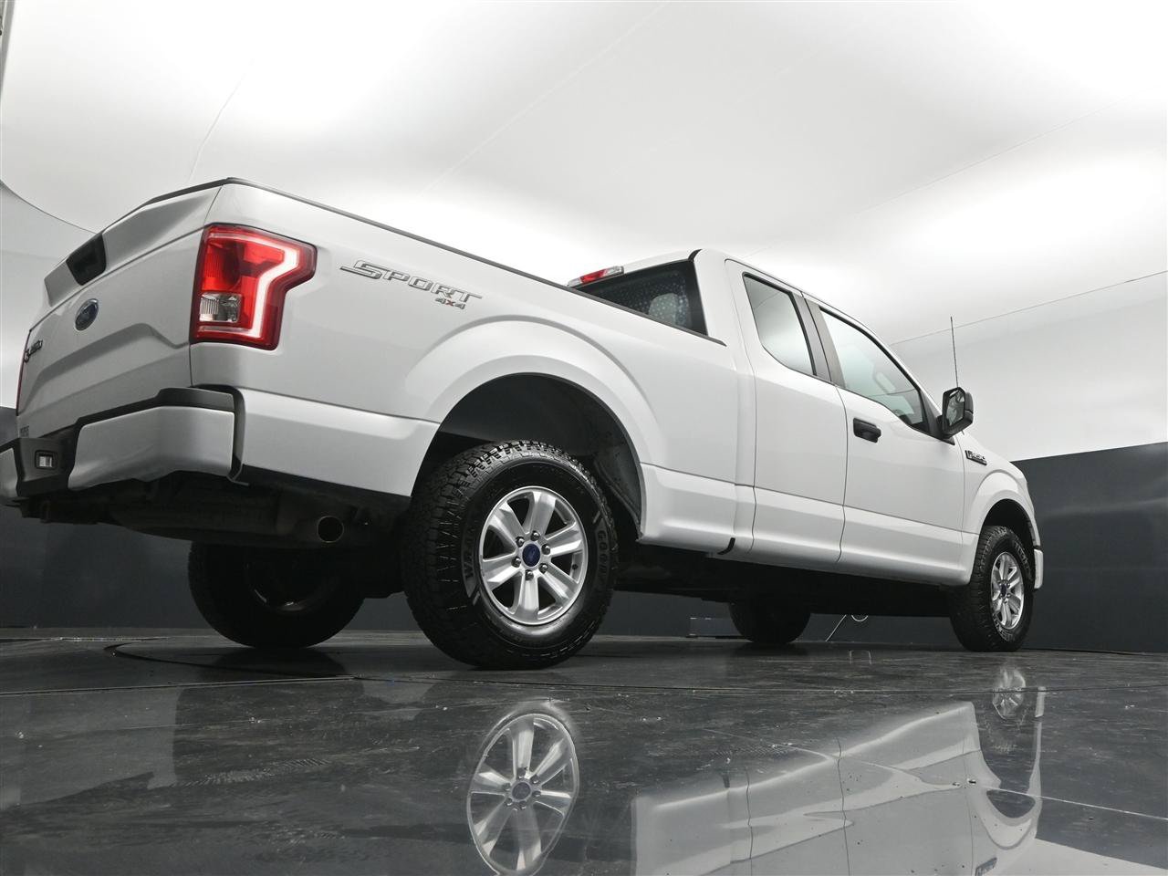 Used 2017 Ford F150 XL w/ Equipment Group 101A Mid AWD/4WD image 32