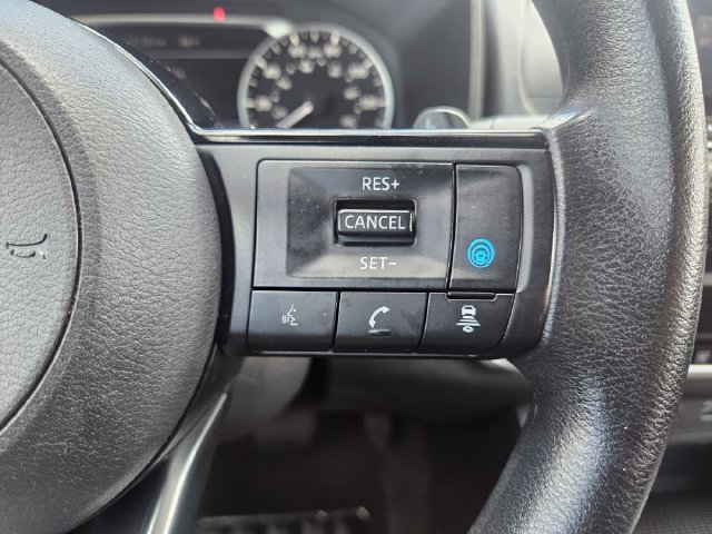 Used 2023 Nissan Rogue SV AWD/4WD image 25