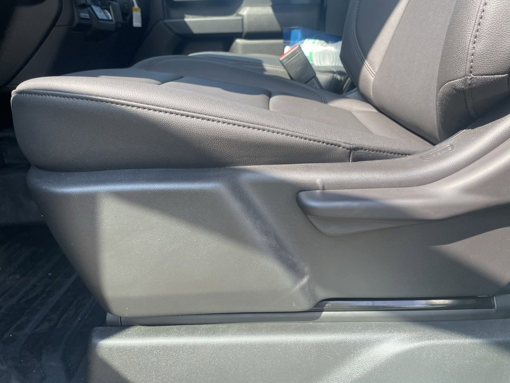 New 2025 GMC Sierra 2500 Pro w/ Convenience Package image 21