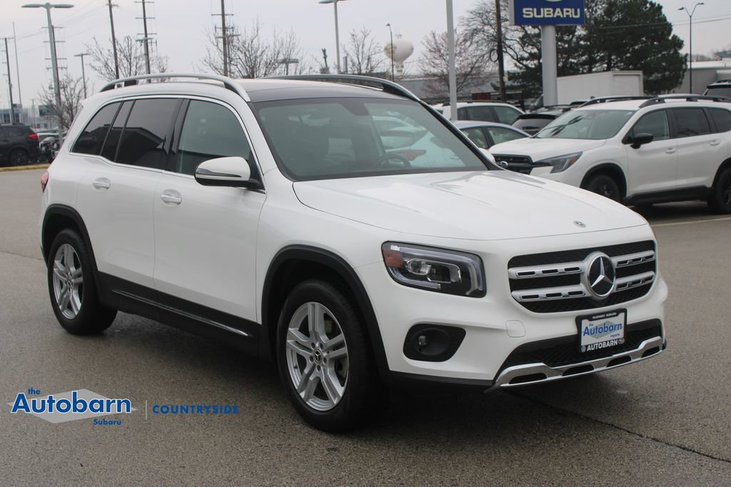 Used 2023 Mercedes-Benz GLB 250 4MATIC w/ Premium Package image 3
