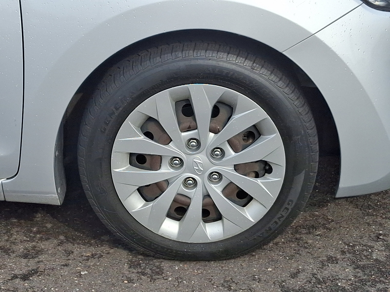 Used 2017 Hyundai Elantra GT image 8