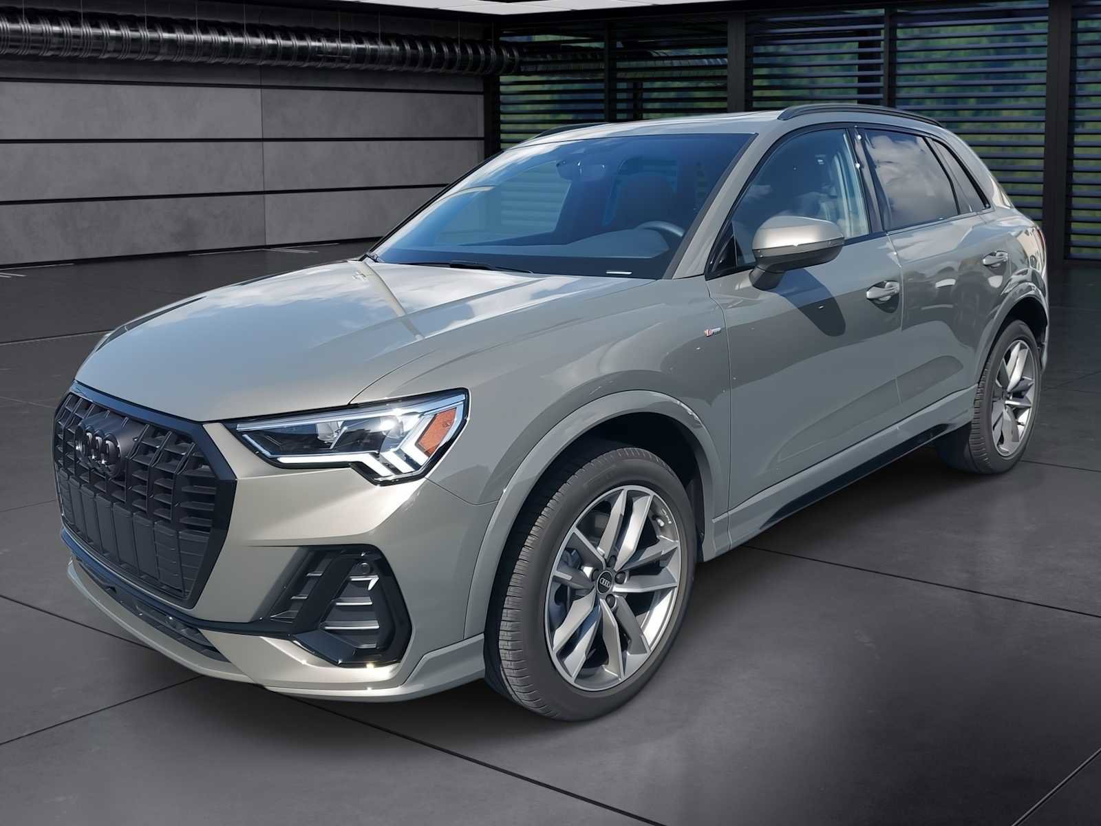 New 2025 Audi Q3 2.0T Premium