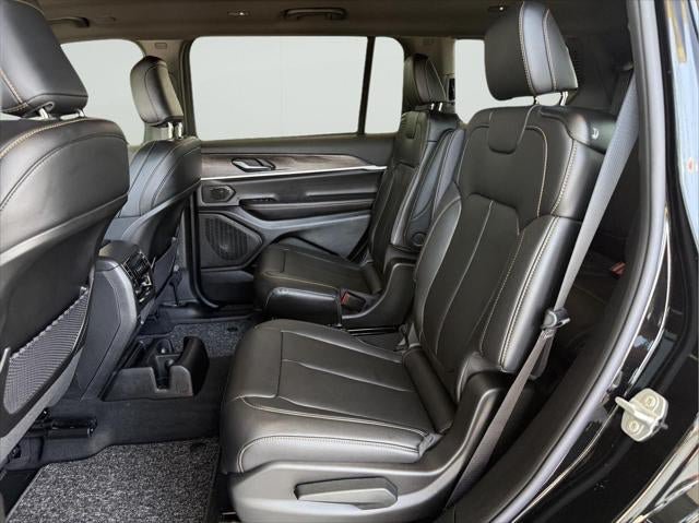 New 2026 Jeep Grand Cherokee L Limited AWD/4WD image 32