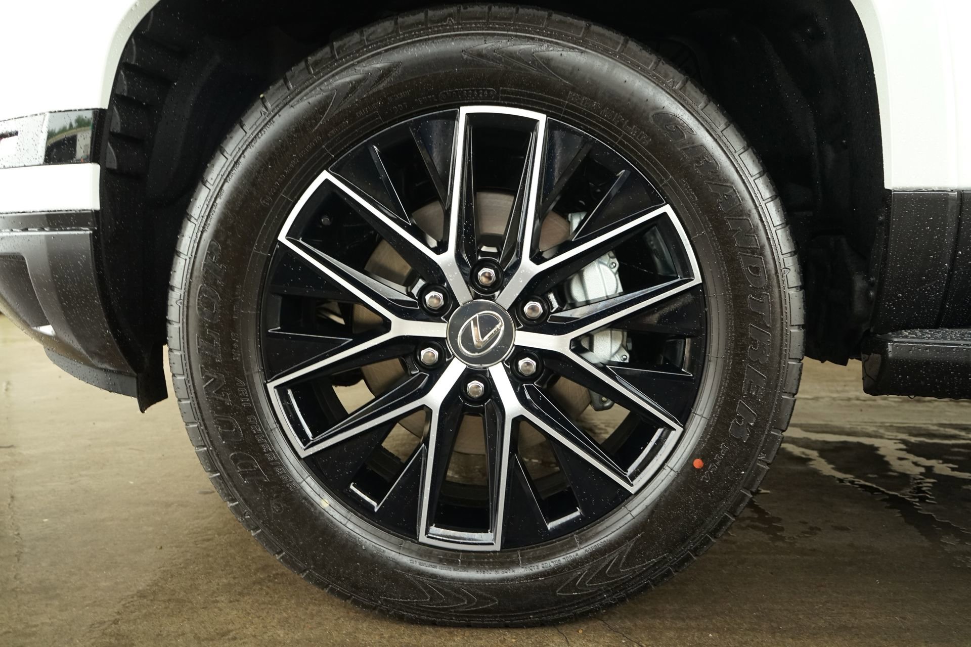 Used 2026 Lexus GX 550 w/ Cold Area Package image 31