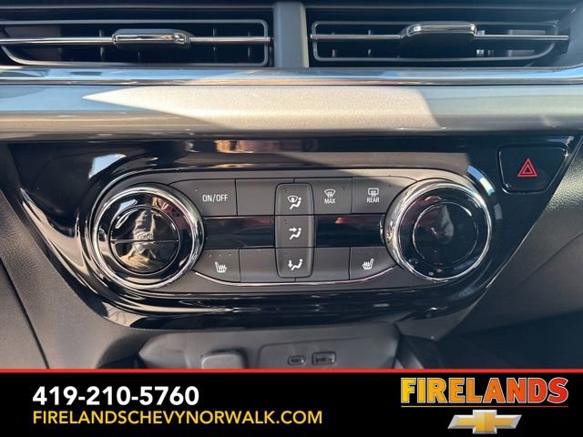 New 2025 Chevrolet Trax LT w/ Sunroof Package image 22