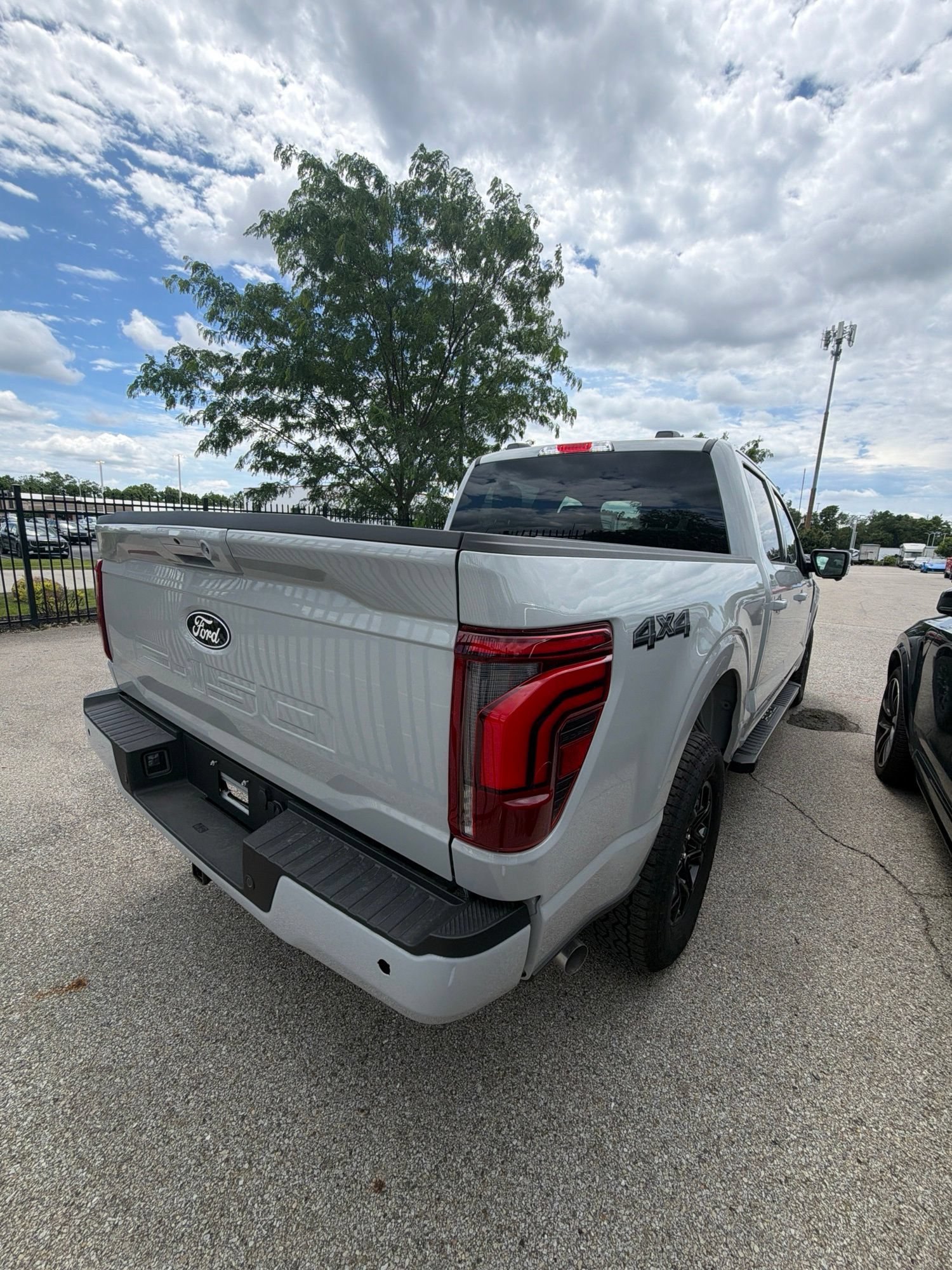 Used 2026 Ford F150 Lariat AWD/4WD image 3