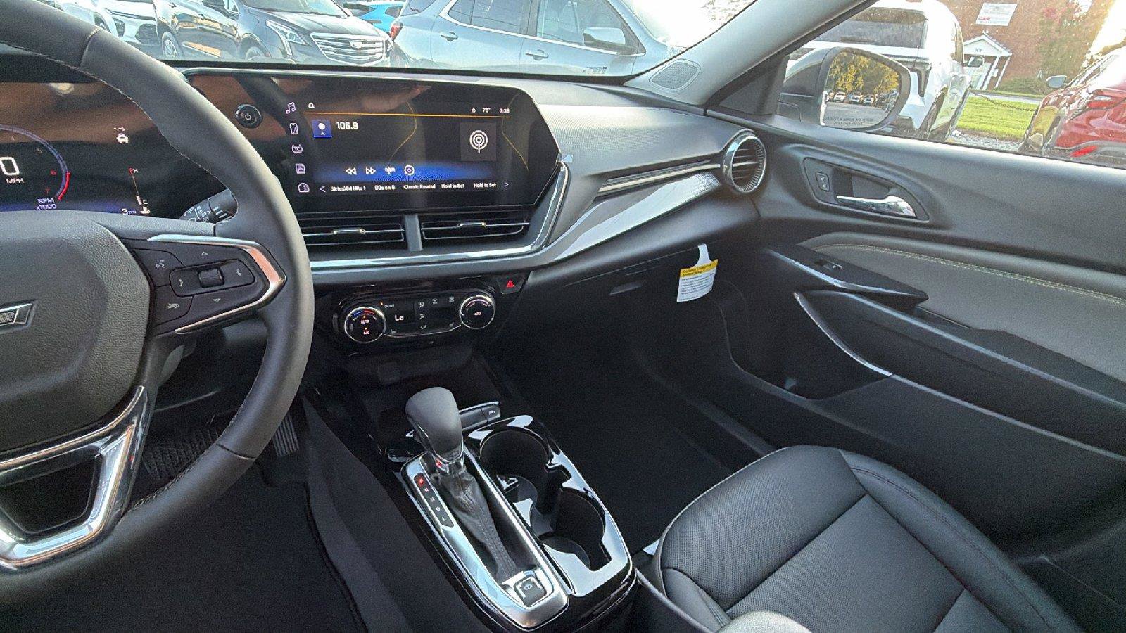 New 2026 Chevrolet Trax ACTIV w/ Driver Confidence Package FWD image 5