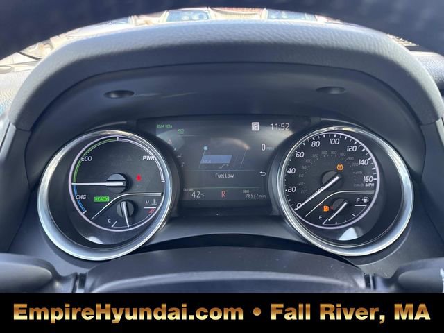 Used 2020 Toyota Camry XLE w/ Sunroof Package image 32