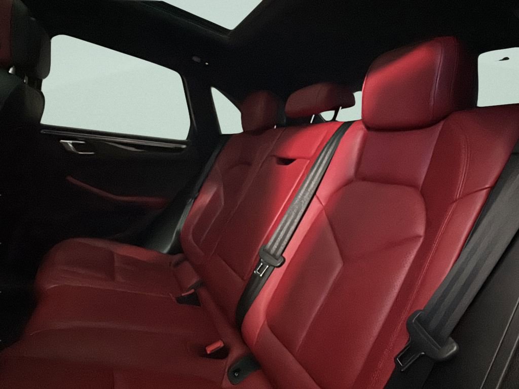 Used 2018 Porsche Macan S image 13