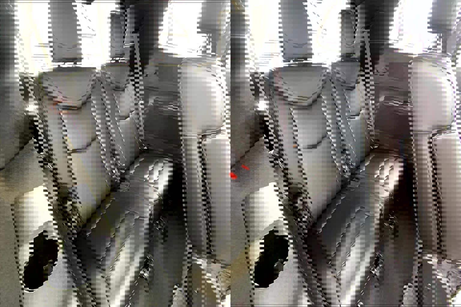 Used 2023 Cadillac XT6 Premium Luxury image 17