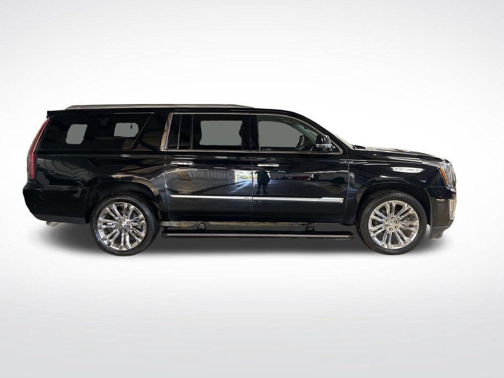 Used 2018 Cadillac Escalade ESV Premium Luxury w/ LPO, Radiant Package AWD/4WD image 8