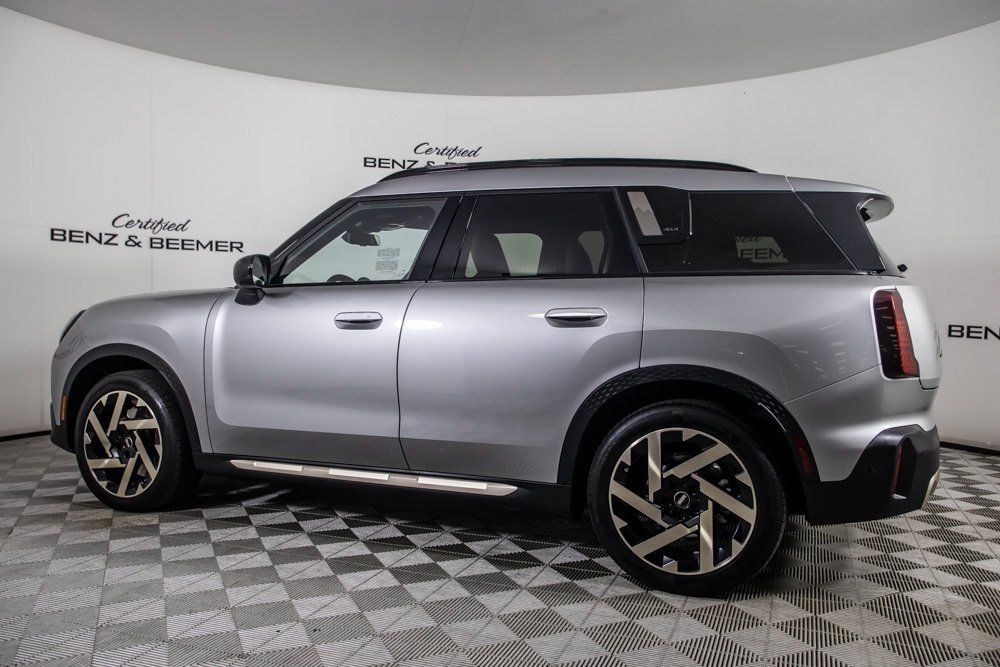 Used 2025 MINI Cooper Countryman SE image 7