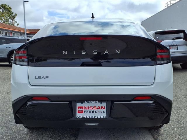 New 2026 Nissan Leaf SV+ w/ Illuminated Package FWD image 9