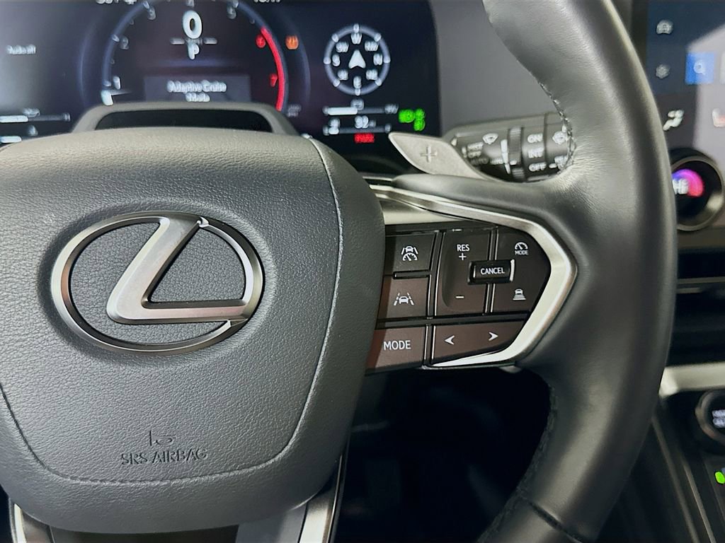 Used 2024 Lexus GX 550 image 23
