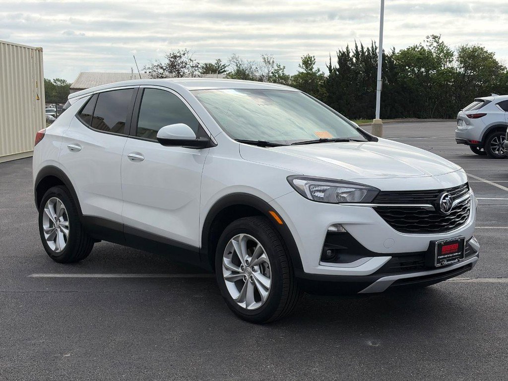 Used 2023 Buick Encore GX Preferred w/ Cold Weather Comfort Package image 3