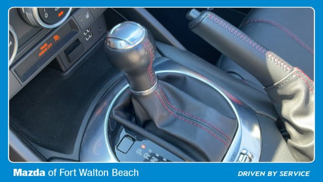 Used 2017 MAZDA MX-5 Miata Grand Touring RWD image 13