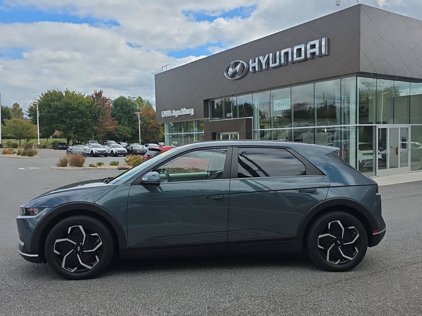 Certified 2024 Hyundai Ioniq 5 SEL AWD/4WD image 2