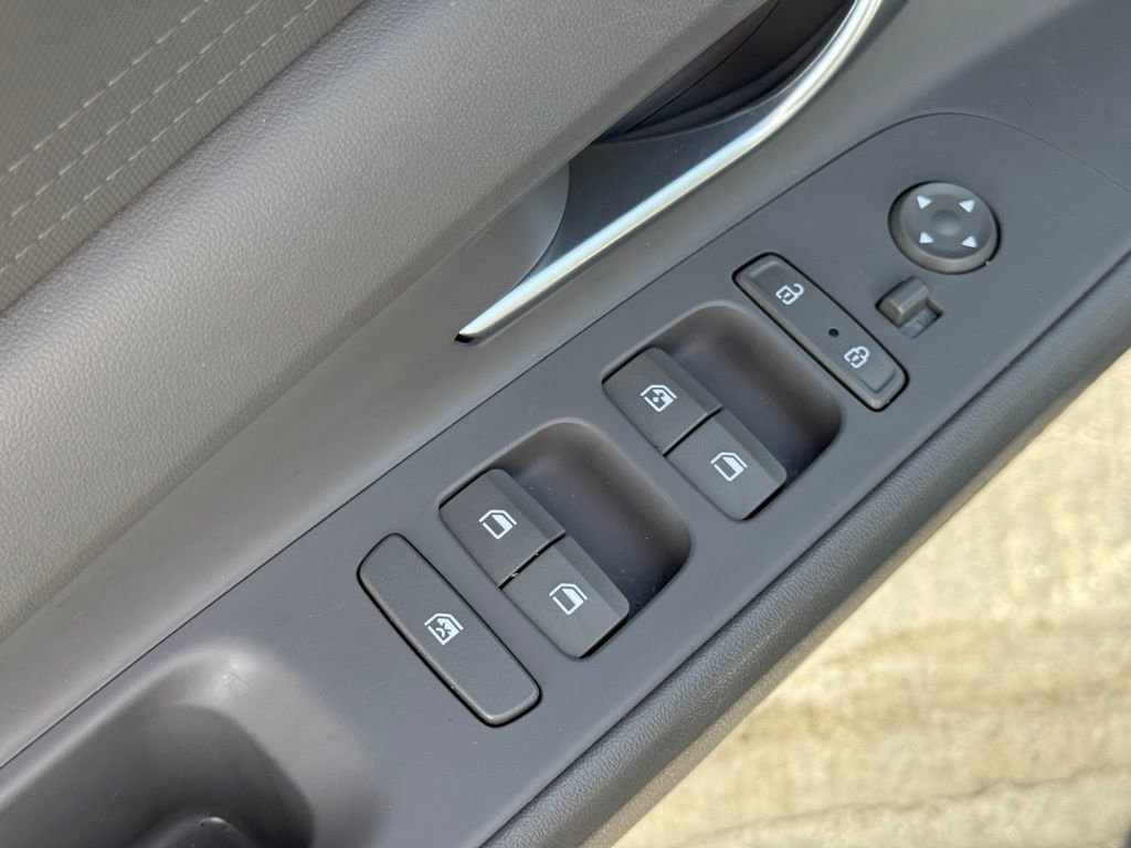 Used 2023 Hyundai Elantra SEL image 10