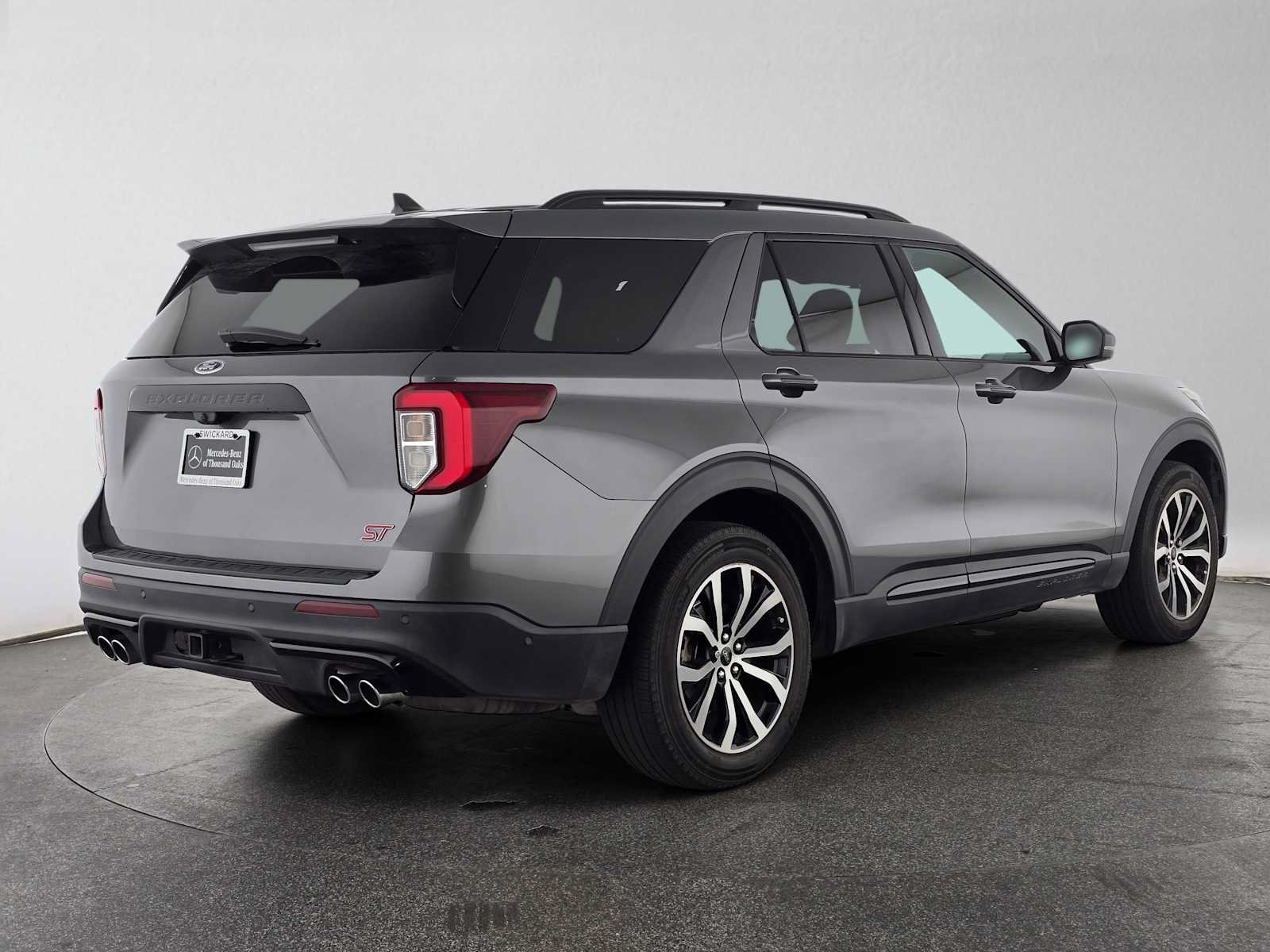 Used 2021 Ford Explorer ST w/ Equipment Group 401A AWD/4WD image 3
