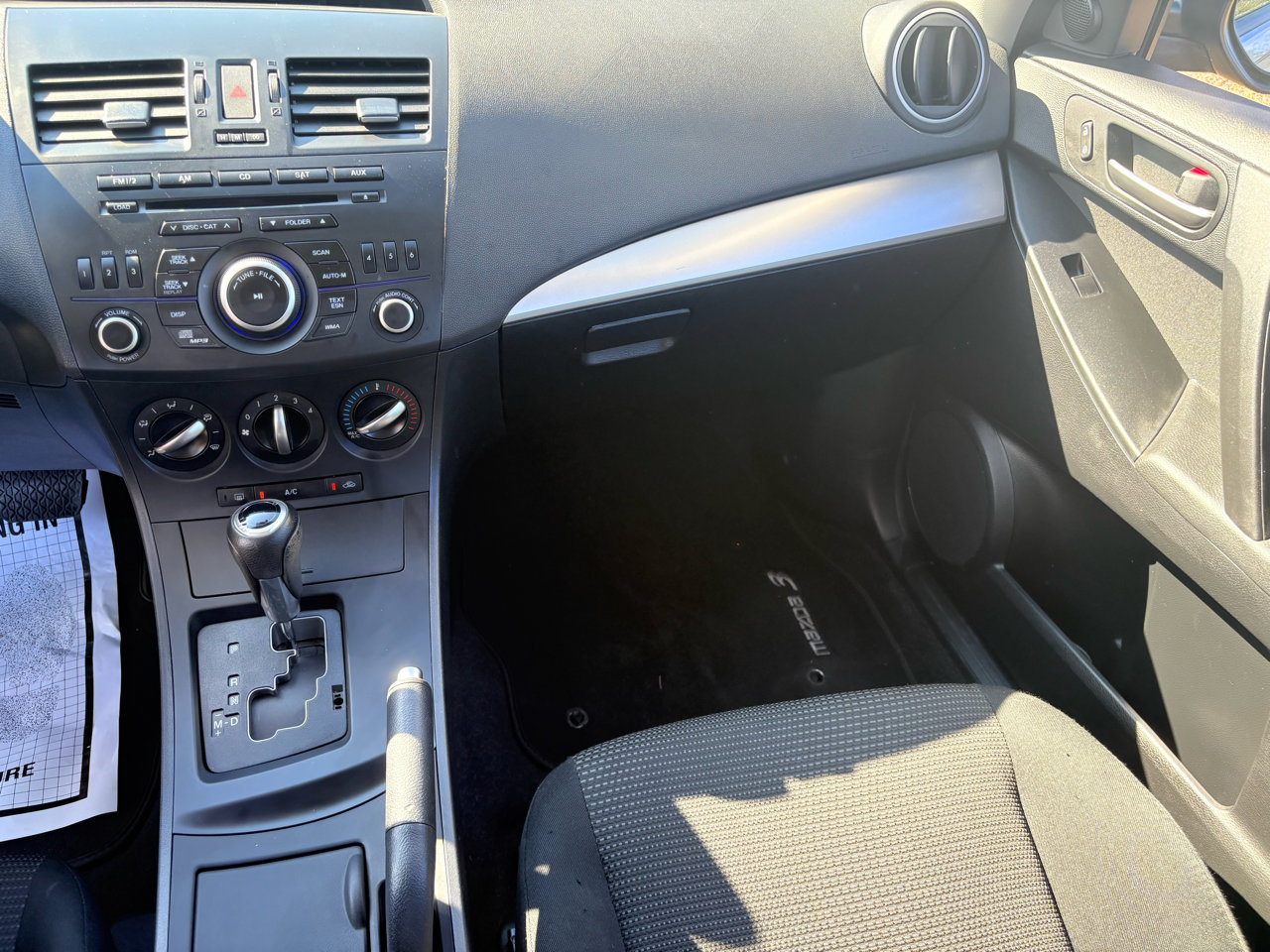 Used 2012 MAZDA MAZDA3 i Touring image 33