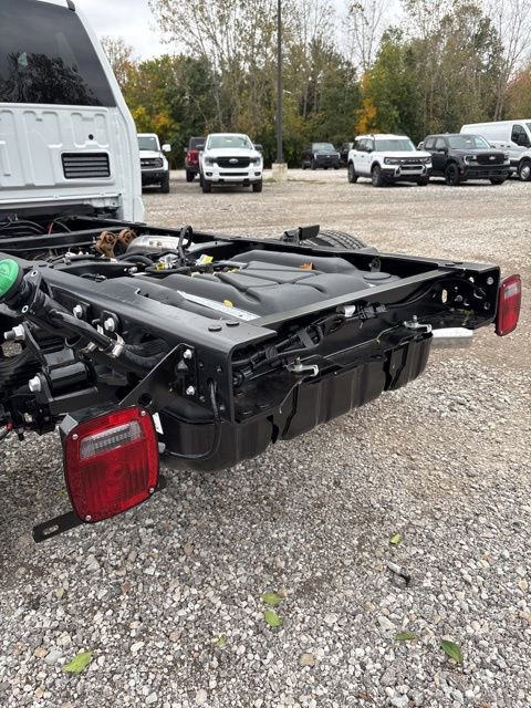 New 2026 Ford F450 XL w/ XL Chrome Package image 7