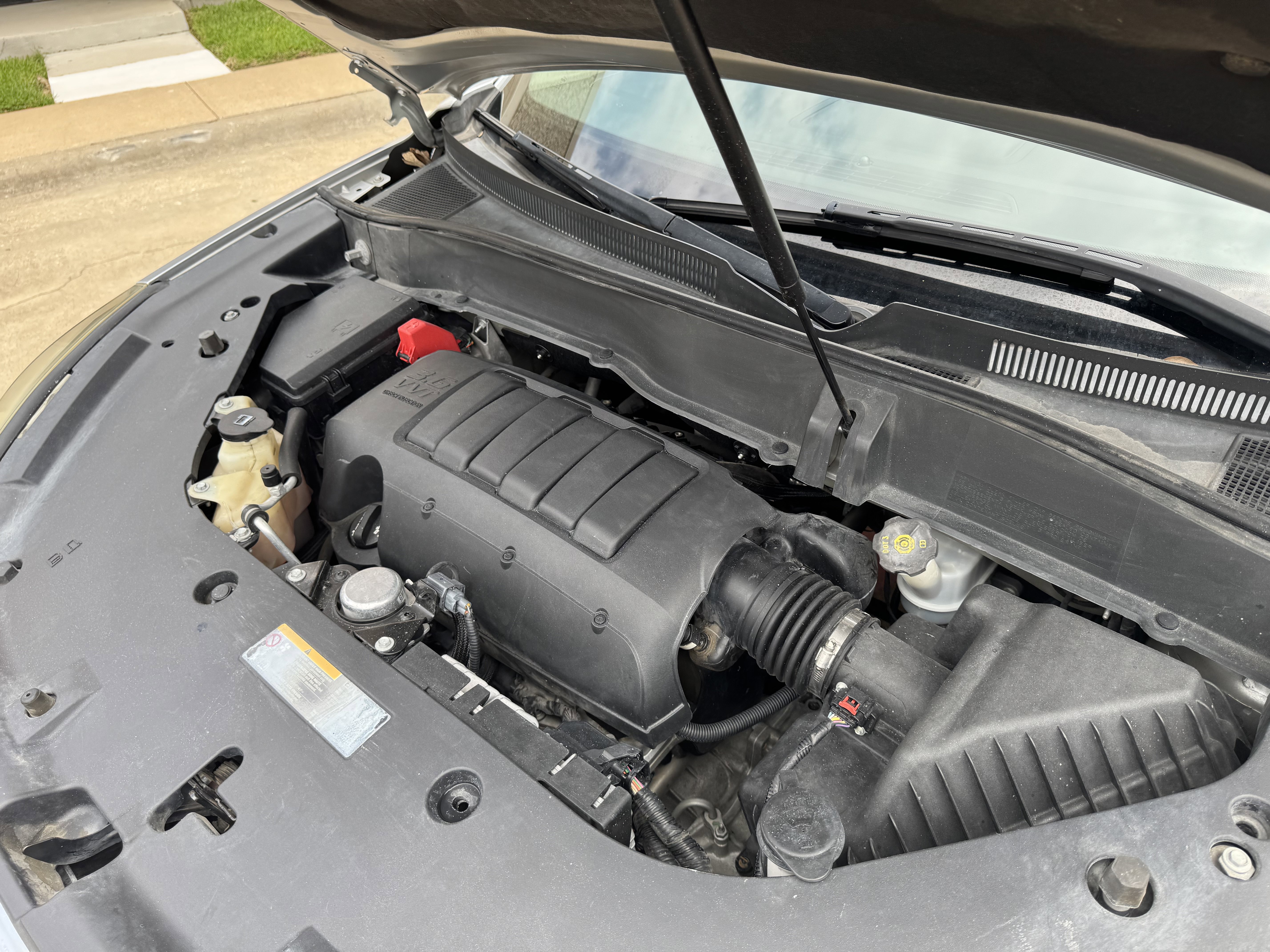 Used 2015 GMC Acadia SLE FWD image 26